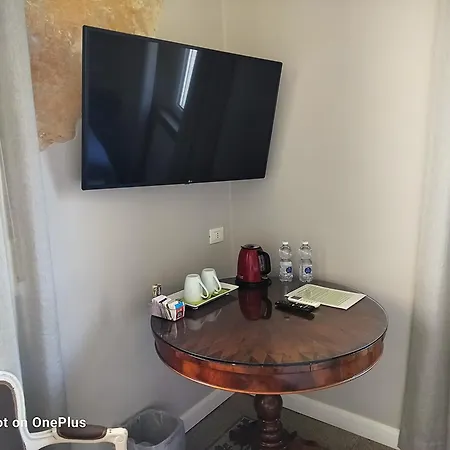 B&B Suite 44-2